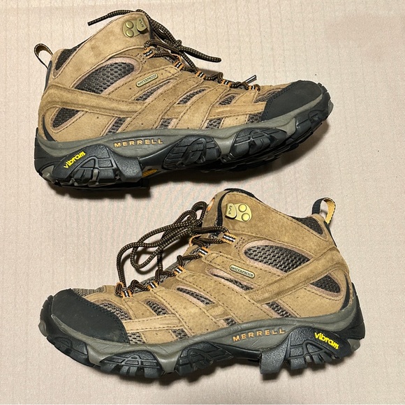 Merrell Men's Moab 2 Mid Waterproof Hiking Boot Color Earth / Brown US Size 8